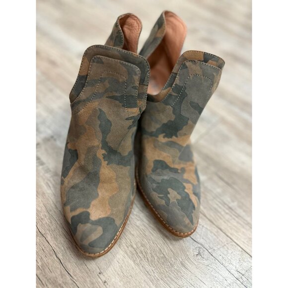 Silent D Winfred Camo Booties in 7 - Picture 2 of 3